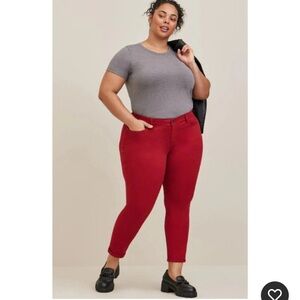 Torrid Boyfriend Straight Vintage Stretch Red Denim Jeans Plus Size 24 R